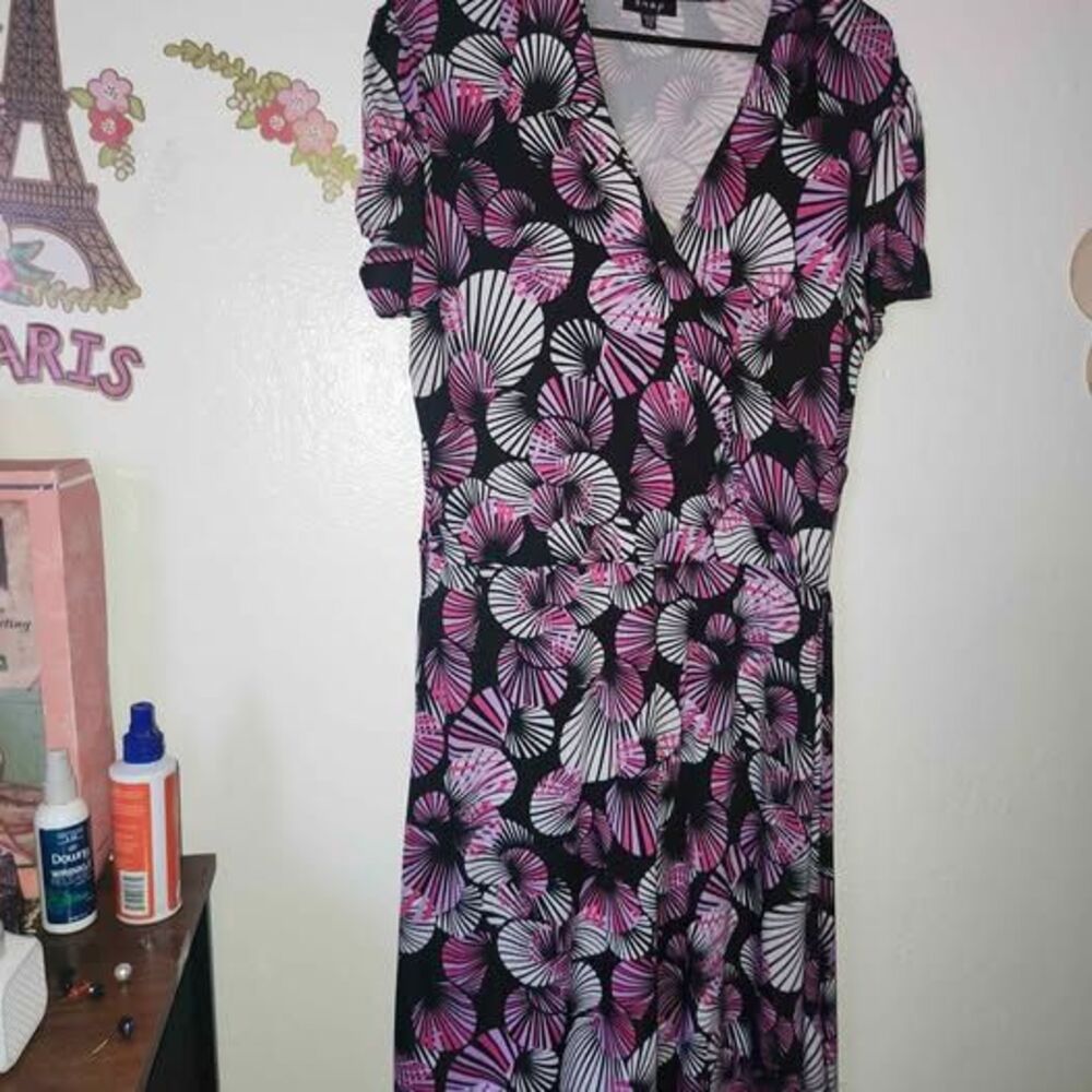 Snap 2X Pink and Black Geometric Shell Print Wrap Dress